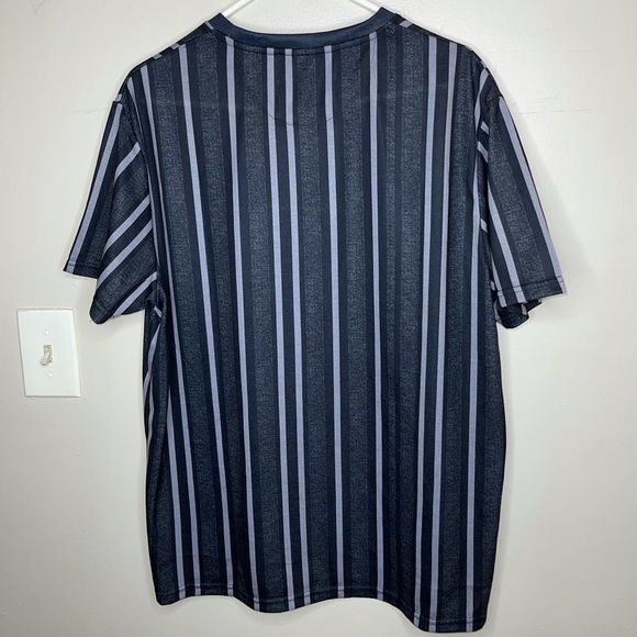 Sunrise Kingdom Strip Tee Size L - Picture 8 of 9